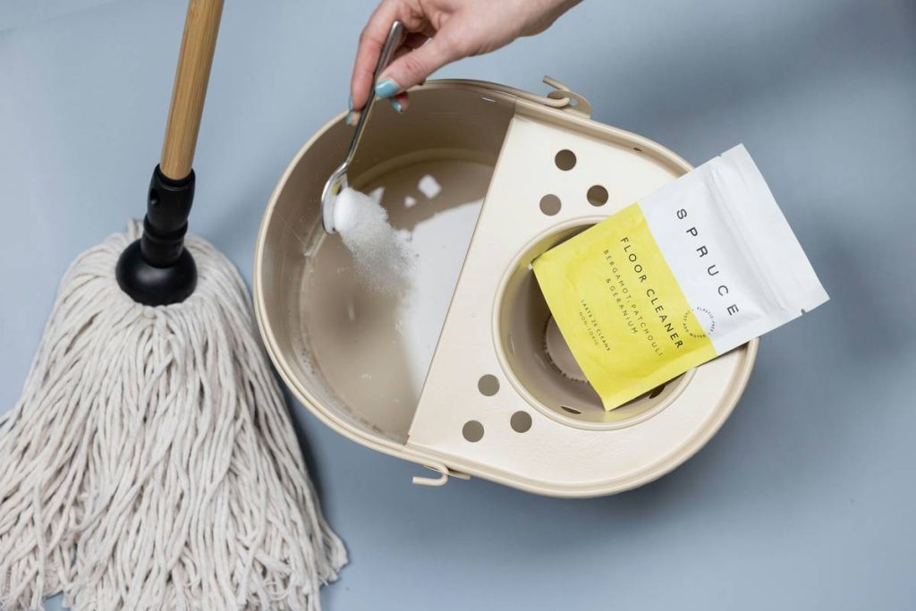 How to Make a Reusable Sponge That Actually Lasts (Without Wasting Money or Planet)